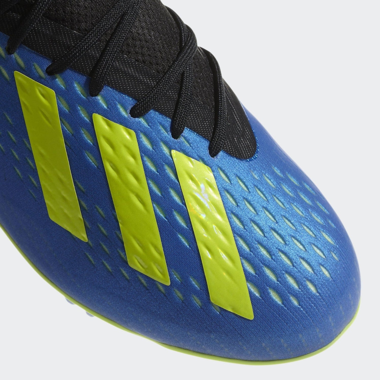 KID’S FOOTBALL BOOTS